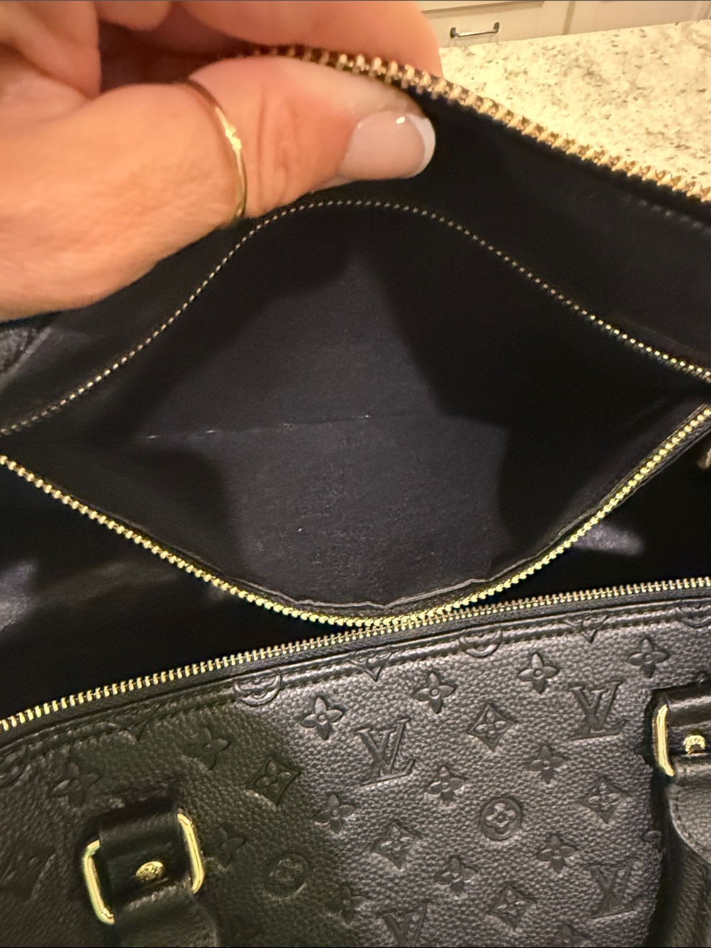 Unbranded Black Duffle Bag - Picture 7 of 7